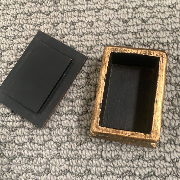 Frida Khalo Little Jewelry Box - Picture 3 of 9